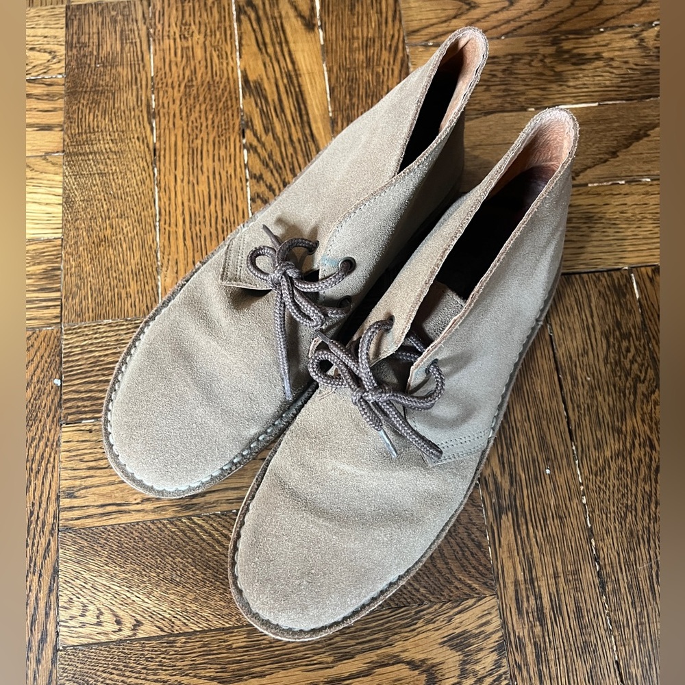 Beige suede leather desert boots - size 40